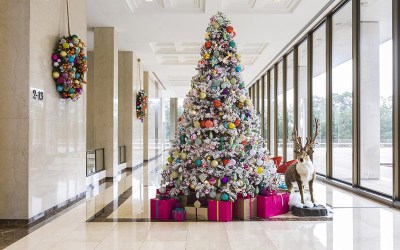 Decking the Halls for Profit: How Florists Can Build a Holiday Installation Business