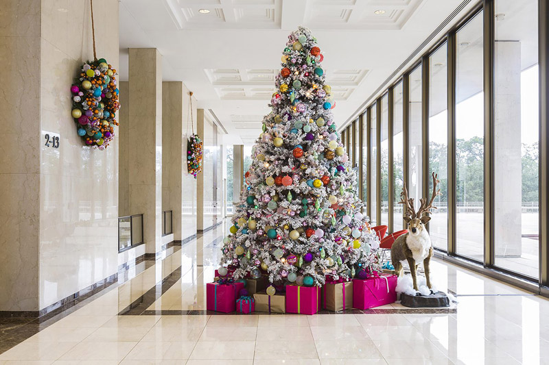 Decking the Halls for Profit: How Florists Can Build a Holiday Installation Business